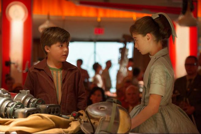 still-of-pierce-gagnon-and-raffey-cassidy-in-tomorrowland-(2015)-large-picture